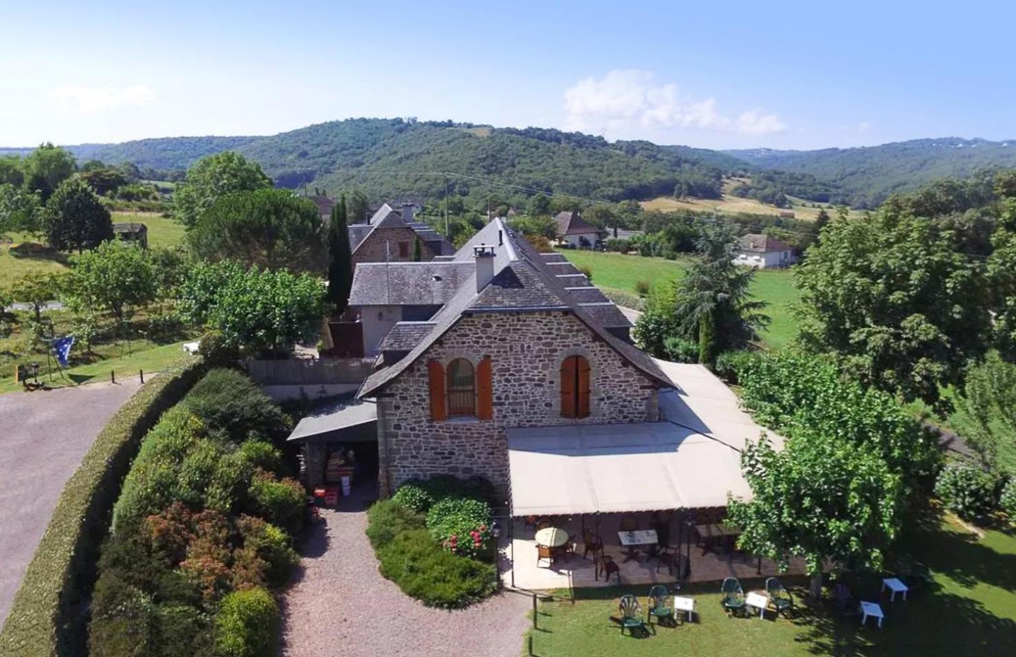 Gite Bellevue - Domaine De La Chapelle En Correze Exterior photo